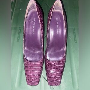 Size 10 Color Purple